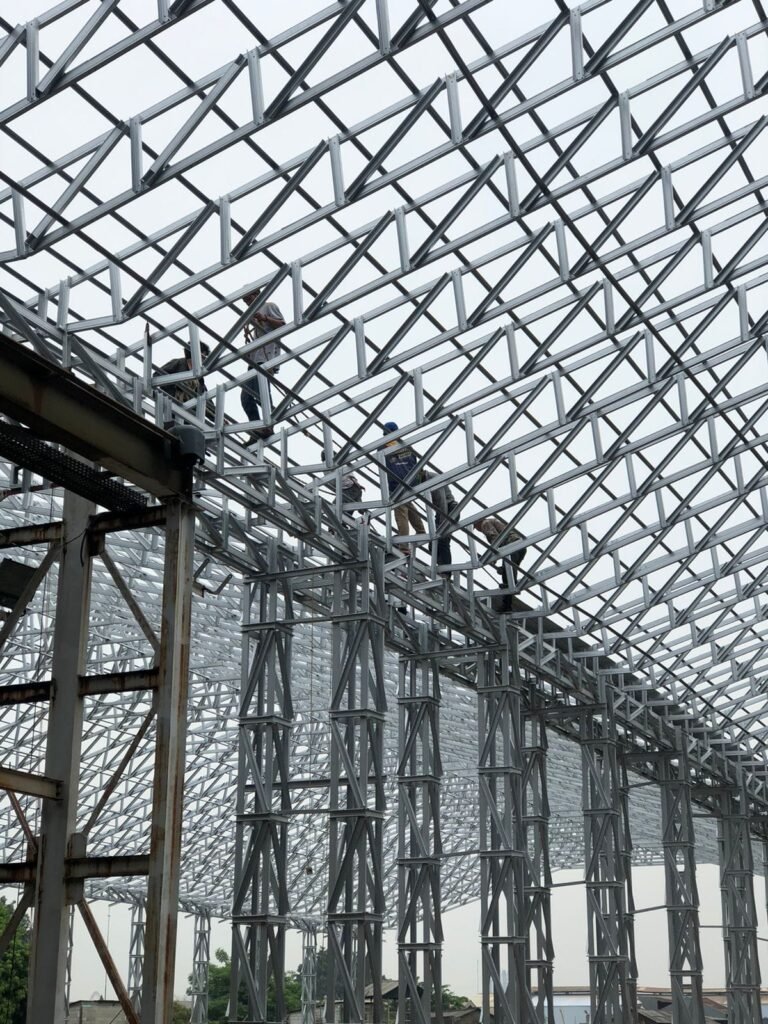 Planet Baja Ringan - Jasa Pasang Atap Dan Ganti Renovasi Atap Baja Ringan Tukang Pengalaman 060