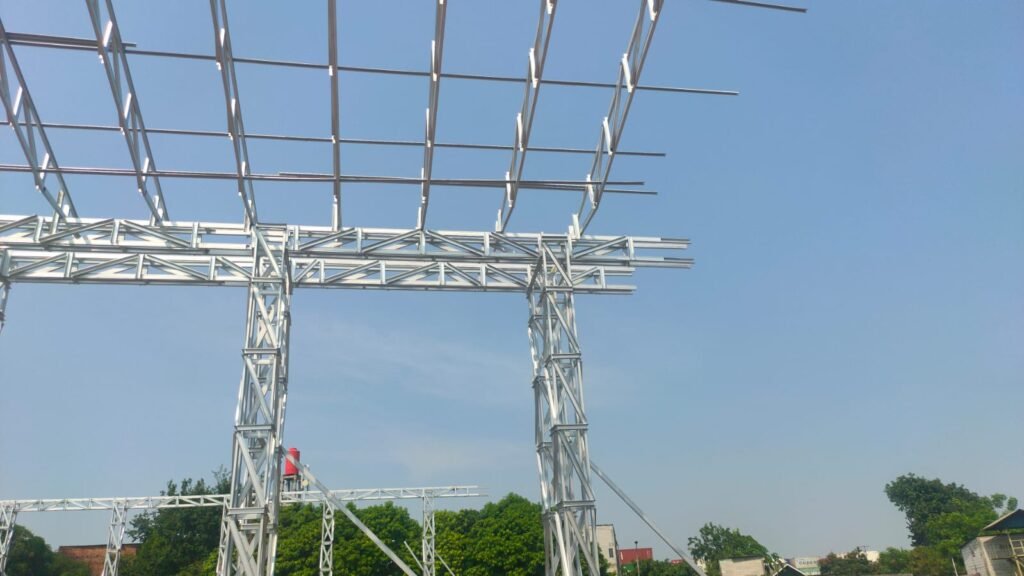 Planet Baja Ringan - Jasa Pasang Atap Dan Ganti Renovasi Atap Baja Ringan Tukang Pengalaman 063