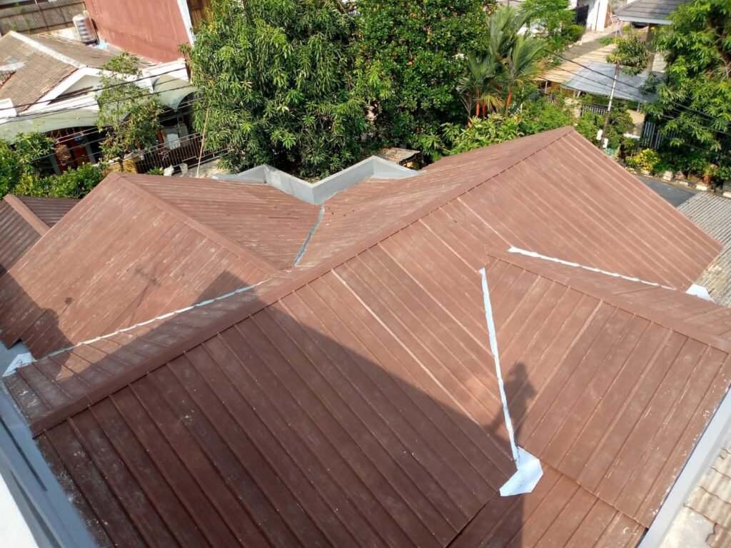 Planet Baja Ringan - Jasa Pasang Atap Dan Ganti Renovasi Atap Baja Ringan Tukang Pengalaman 079