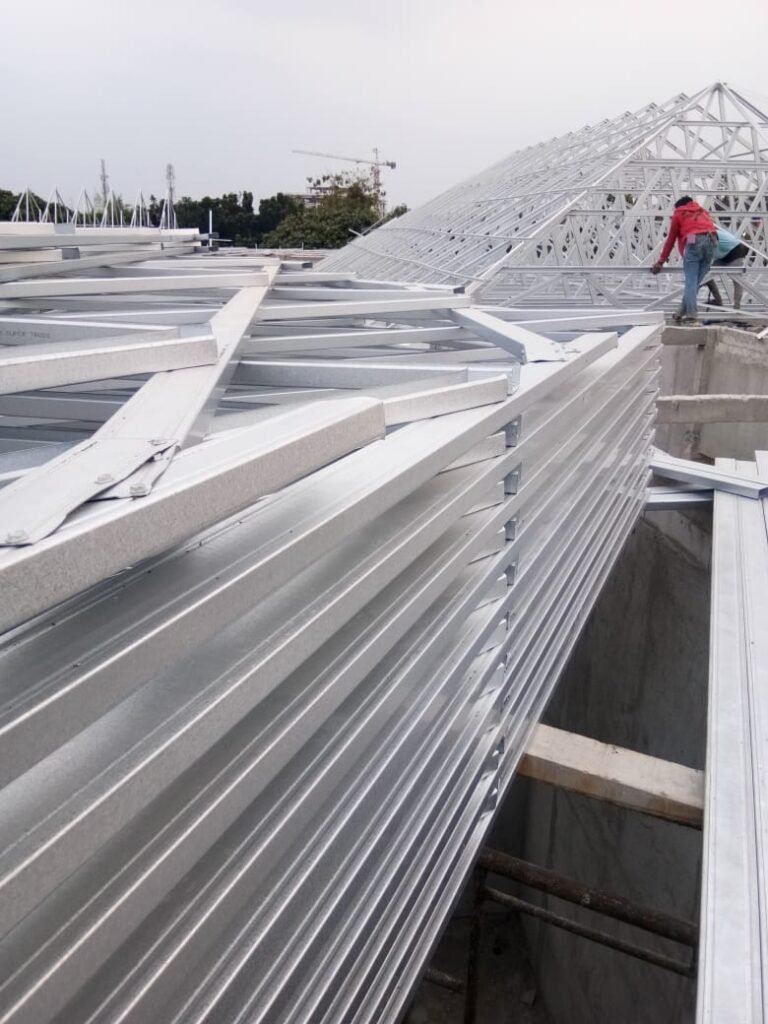 Planet Baja Ringan - Jasa Pasang Atap Dan Ganti Renovasi Atap Baja Ringan Tukang Pengalaman 087